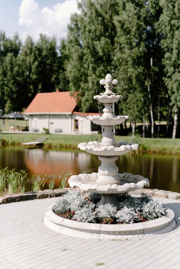 Green Town Vievis Екстериор снимка